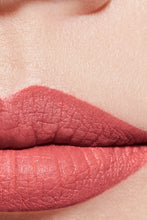 Cargar imagen en el visor de la galería, Chanel ROUGE ALLURE VELVET