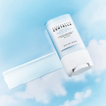 Cargar imagen en el visor de la galería, Skin 1004 Madagascar Centella Hyalu-Cica Silky-Fit Sun Stick protector solar en barra