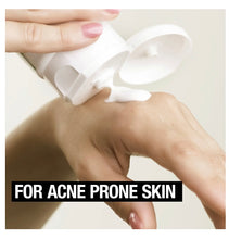 Cargar imagen en el visor de la galería, Neutrogena Clear Face Oil Free Sunscreen Spf 50 Protector solar piel grasa con tendencia a acné