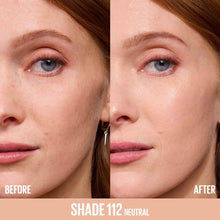 Cargar imagen en el visor de la galería, Maybelline Lifter Plump & Glow Foundation Tinta de maquillaje