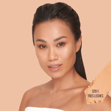 Cargar imagen en el visor de la galería, Base Huda Beauty Luminous Matte