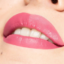 Cargar imagen en el visor de la galería, Nyx Lip Lingerie XXL Matte Liquid Lipstick