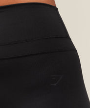 Cargar imagen en el visor de la galería, Gymshark Whitney Short Flared Leggings