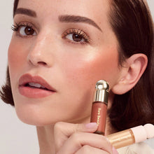 Cargar imagen en el visor de la galería, Rare Beauty Mini Warm Radiance Blush & Luminizer Duo Makeup Gift Set