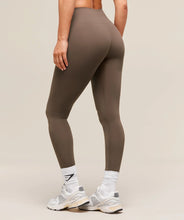 Cargar imagen en el visor de la galería, Gymshark Soft Sculpt Leggings Brown
