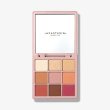 Cargar imagen en el visor de la galería, Anastasia BeverlyHills Modern Renaissance Paleta de sombras