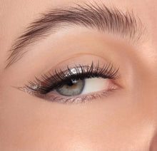 Cargar imagen en el visor de la galería, Beuty Creations glitterally perfect delineador