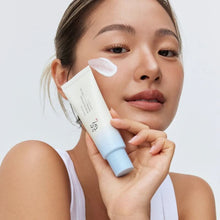 Cargar imagen en el visor de la galería, Beauty Of Joseon Crema solar calmante Aqua-Fresh: arroz + vitamina B5 (SPF50+ PA++++)