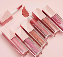 Cargar imagen en el visor de la galería, Labial Lifter Gloss Maybelline