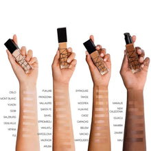 Cargar imagen en el visor de la galería, Base NARS Natural Radiant Longwear Foundation