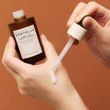 Cargar imagen en el visor de la galería, Skin 1004 Centella Probio-Cica Intensive Ampoule
