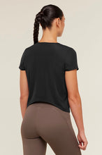 Cargar imagen en el visor de la galería, Gymshark running short t shirt
