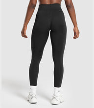 Cargar imagen en el visor de la galería, Gymshark everyday seamless leggings black
