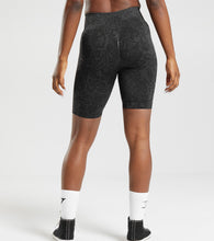 Cargar imagen en el visor de la galería, Gymshark Adapt animal seamless cycling short
