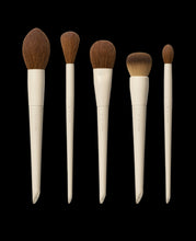 Cargar imagen en el visor de la galería, Morphe Signature Face 5-Piece Set de brochas
