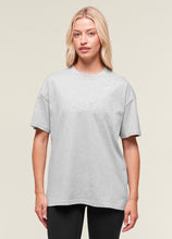 Cargar imagen en el visor de la galería, Gymshark Training Oversized T-Shirt
