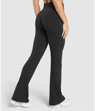Cargar imagen en el visor de la galería, Gymshark luxe seamless flare leggings
