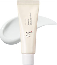 Cargar imagen en el visor de la galería, Beauty of Joseon Relief Sun Rice + Probiotics SPF 50+Protector solar
