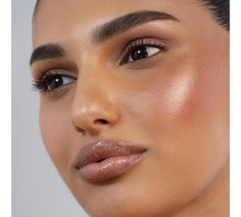 Cargar imagen en el visor de la galería, Natasha Denona Rose Cheek Duo Cream Blush &amp; Highlighter

