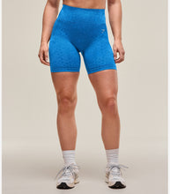 Cargar imagen en el visor de la galería, Gymshark adapt x whitney animal seamless short
