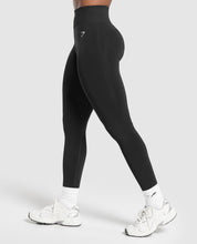 Cargar imagen en el visor de la galería, Gymshark everyday seamless leggings black
