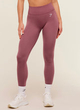 Cargar imagen en el visor de la galería, Gymshark interval seamless leggings talla M
