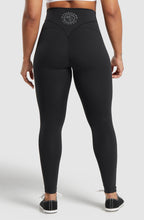 Cargar imagen en el visor de la galería, Gymshark Legacy short leggings black
