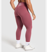 Cargar imagen en el visor de la galería, Gymshark Legacy washed berry pink leggings
