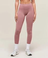 Cargar imagen en el visor de la galería, Gymshark Soft Sculpt Leggings Pink
