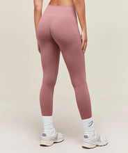 Cargar imagen en el visor de la galería, Gymshark Soft Sculpt Leggings Pink
