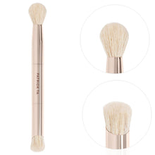 Cargar imagen en el visor de la galería, Patrick Ta dual ended concealer brush
