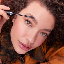 Cargar imagen en el visor de la galería, Sephora Fluff &amp; Fix 12HR Brow Wax for Lamination Effect Gel de cejas
