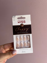Cargar imagen en el visor de la galería, Kiss Classy Nails Trendy shape &amp; style Uñas salón en casa
