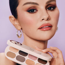 Cargar imagen en el visor de la galería, Rare Beauty Essential Neutrals Eyeshadow Palette
