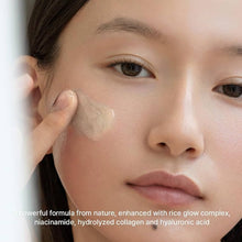 Cargar imagen en el visor de la galería, Arencia Rice Mucin Glow Serum 30
