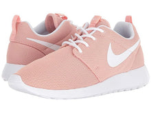 Cargar imagen en el visor de la galería, Nike Roshe One Coral
