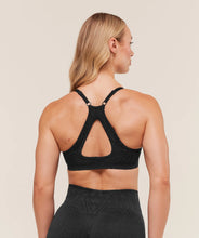 Cargar imagen en el visor de la galería, Gymshark Adapt Animal Seamless Sports Bra
