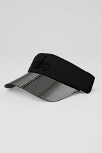 Cargar imagen en el visor de la galería, Alo yoga Airlift Solar Visor visera gorra
