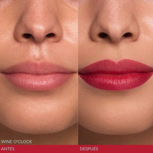 Cargar imagen en el visor de la galería, Beauty Creations Kiss Me Liquid Gel Tint
