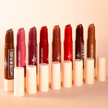 Cargar imagen en el visor de la galería, Italia Deluxe Locked In Place Matte Lippie Labial
