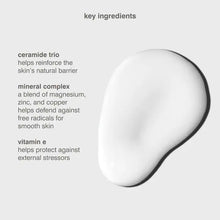 Cargar imagen en el visor de la galería, rhode Glazing Milk Ceramide Facial Essence

