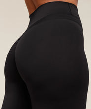 Cargar imagen en el visor de la galería, Gymshark Whitney Short Flared Leggings
