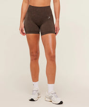 Cargar imagen en el visor de la galería, Gymshark Adapt Fleck Seamless Short
