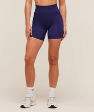 Cargar imagen en el visor de la galería, Gymshark Energise Seamless Short
