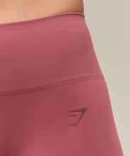 Cargar imagen en el visor de la galería, Gymshark Soft Sculpt Leggings Berry Pink
