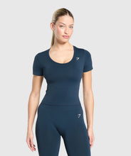 Cargar imagen en el visor de la galería, Gymshark Everyday Seamless tight fit crew neck tee Blue
