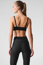 Cargar imagen en el visor de la galería, Alo Yoga Line Up Set Deportivo
