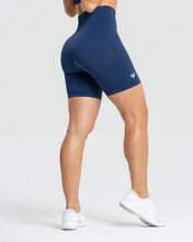 Cargar imagen en el visor de la galería, Women’s best power seamless cycling shorts
