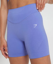 Cargar imagen en el visor de la galería, Gymshark Sweat Seamless Short grape blue
