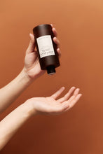 Cargar imagen en el visor de la galería, Skin 1004 Centella Probio-Cica Essence Toner 210ml
